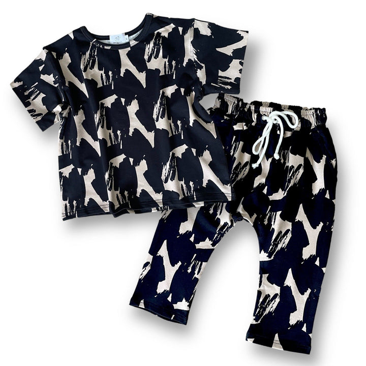 Best Day Ever Kids Baby & Toddler Outfits 6-12m BDE Signature Cropped Sweat Set - Paint it Black buy online boutique kids clothing