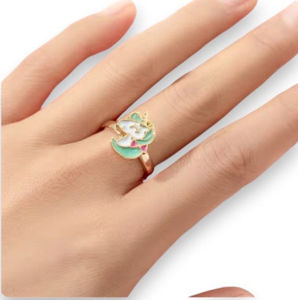 White unicorn spinner ring