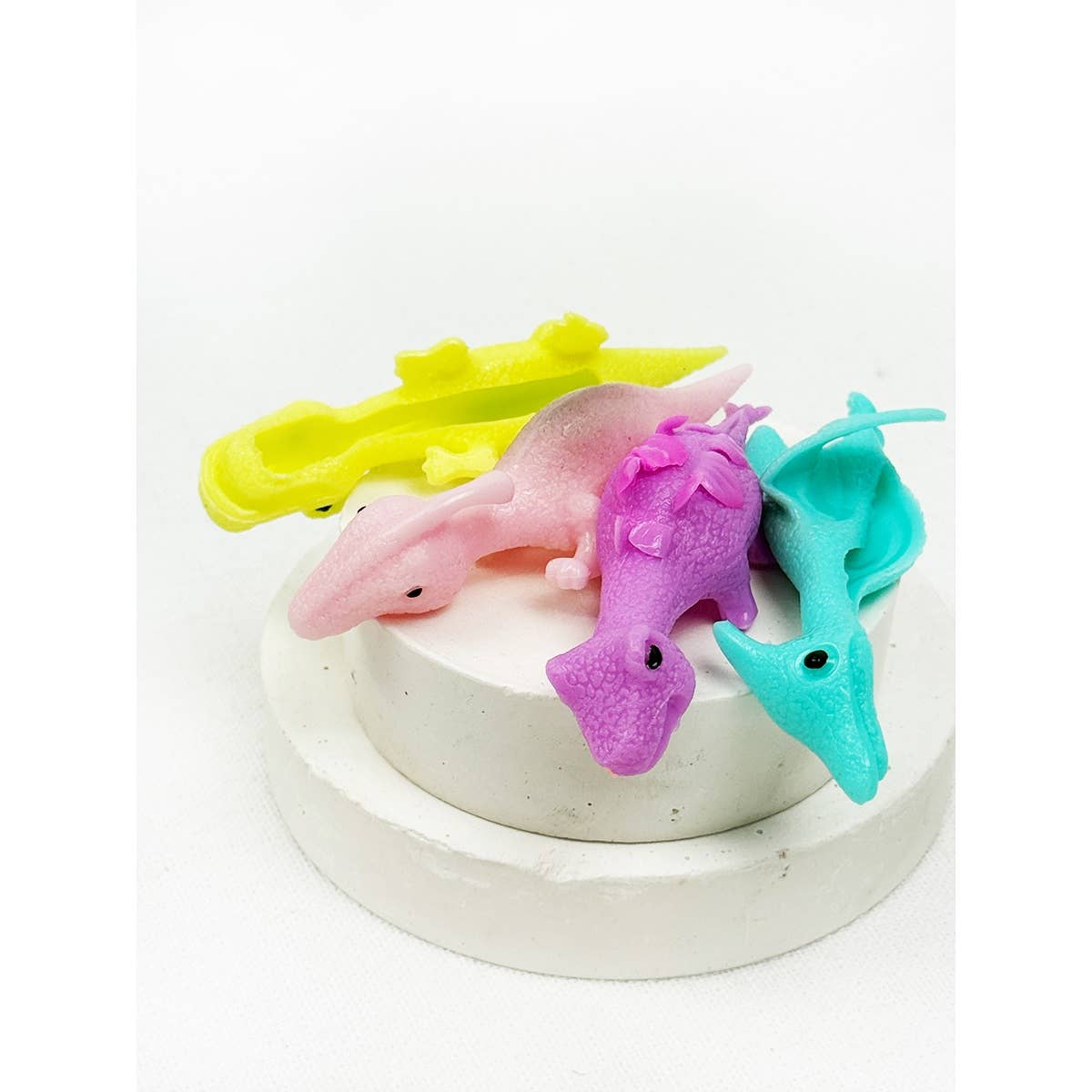 Slingshot dino squad in four colors